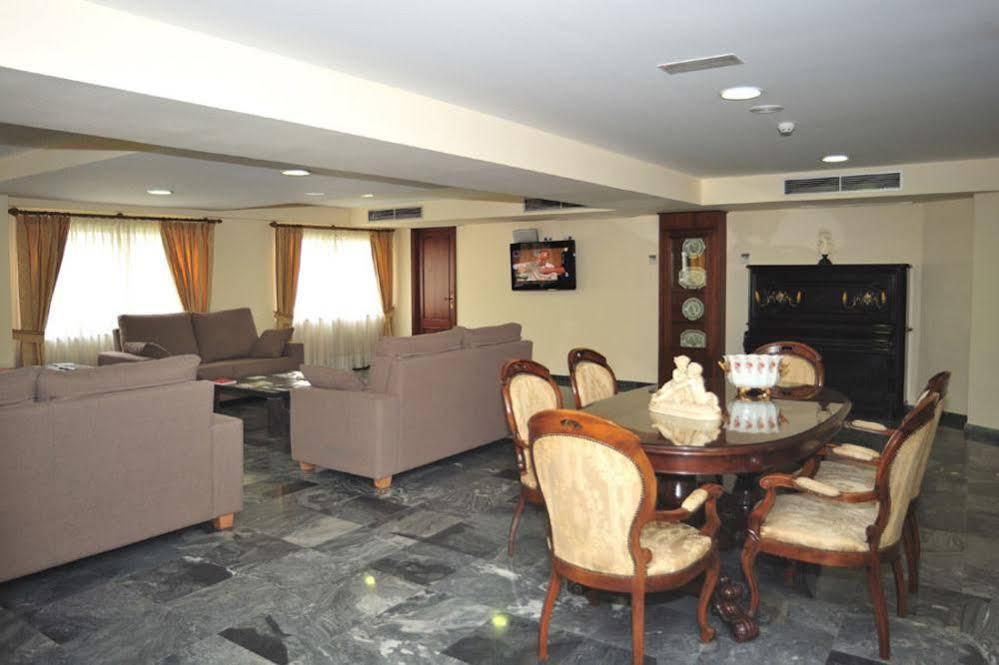 Hotel Windsor Santiago de Compostela Exterior photo